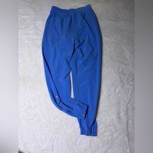 Lululemon perforated Blue Jogger pants 4
